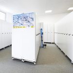 Skiverleih Klante - Winterberg Depot Schränke groß Raum mit Skiern und Schuhen - Ablage, Stauraum, Spint, Abschließbar